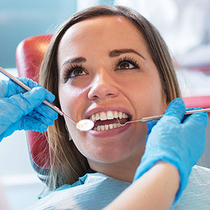 GetaDentalExamasSoonasPossibleifyouSuspectGumDisease